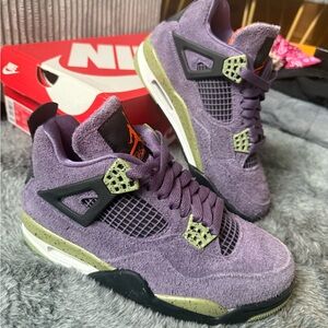 Retro 4s Nike Women's canyon purple and Sage Sneakers